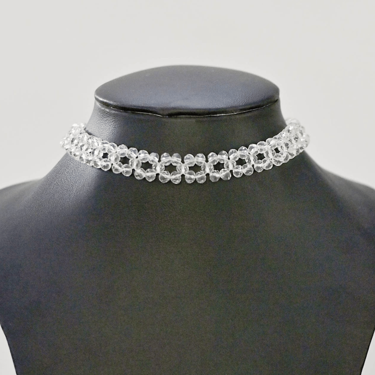 Crystal choker