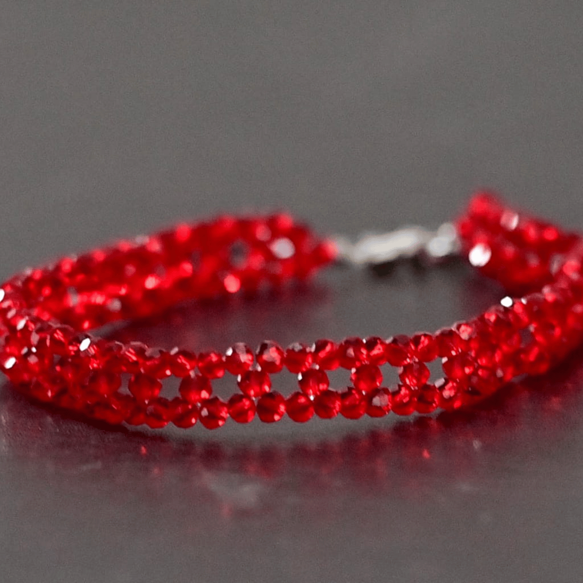 Crystal choker 